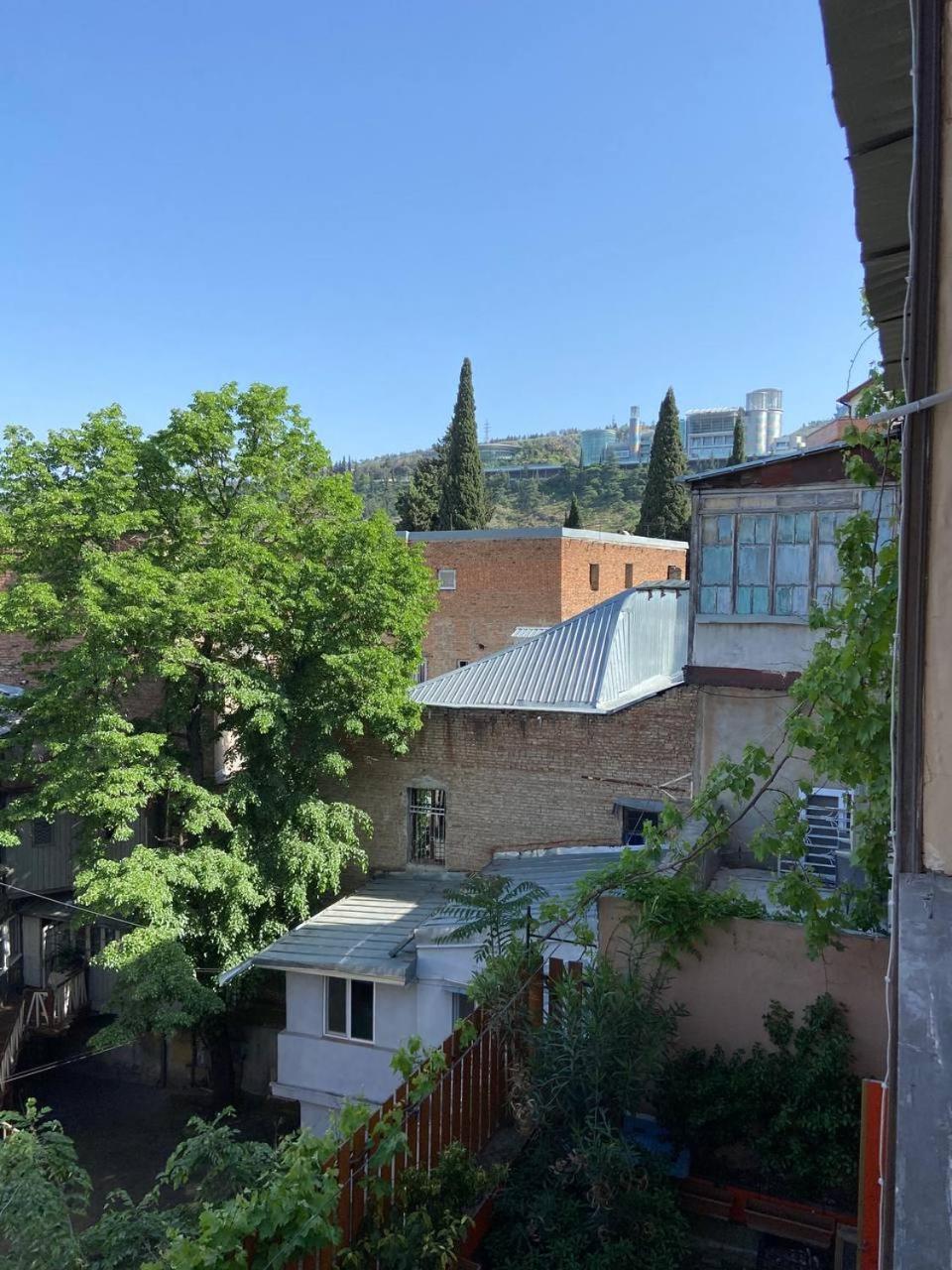 Hotel "Tbilisi Tales" In The Heart Of The Old City Buitenkant foto